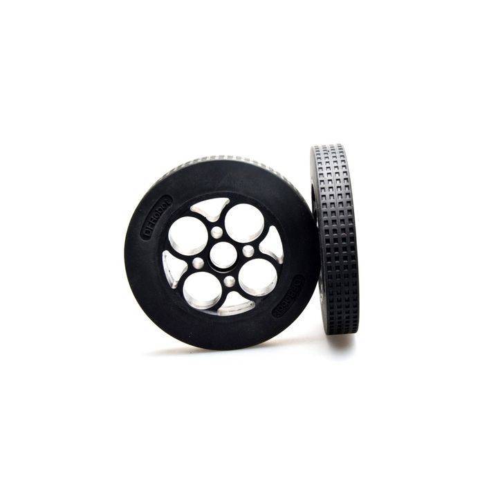 Paire de roues caoutchouc 136×24mm